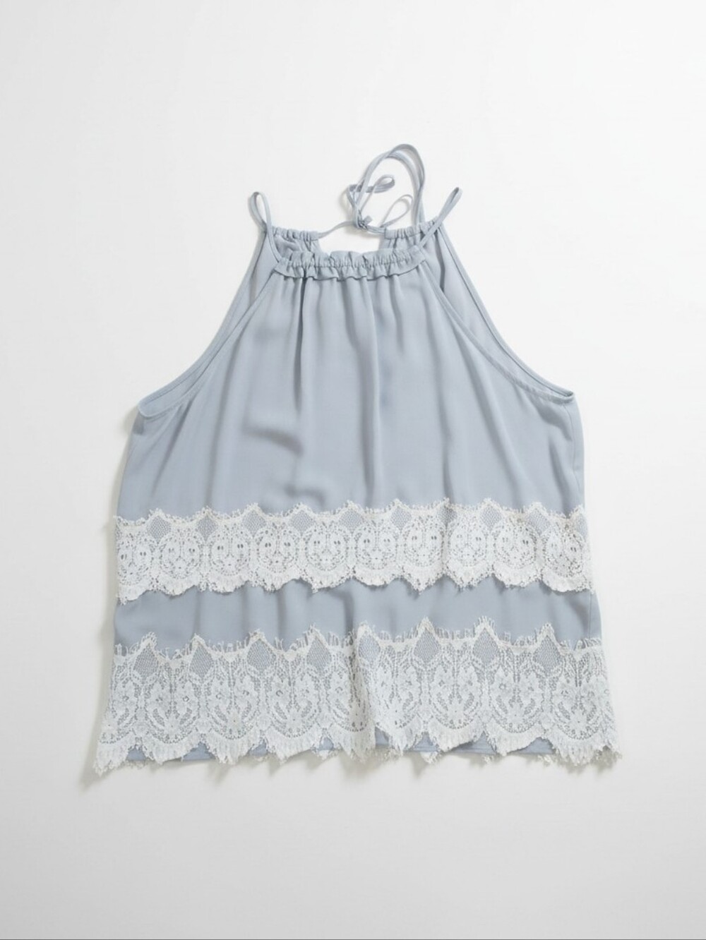 LOFT Outlet Gray & White Lace‑Trim Sleeveless Top – Size Medium